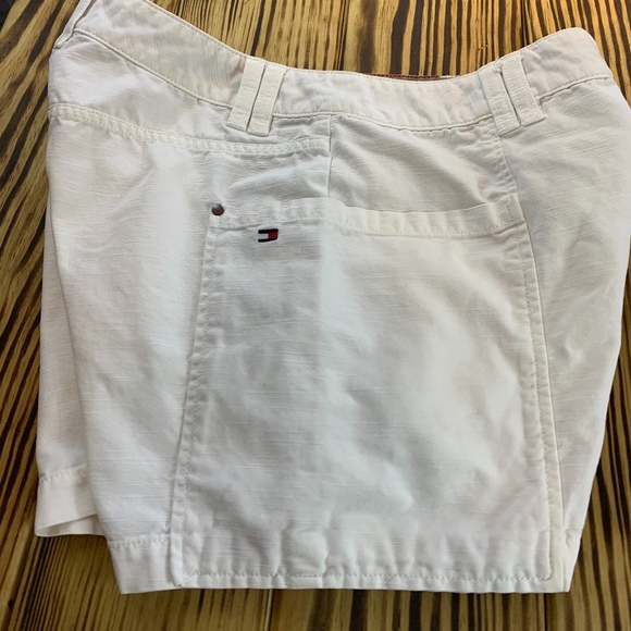 Tommy Hilfiger white shorts - Picture 5 of 5